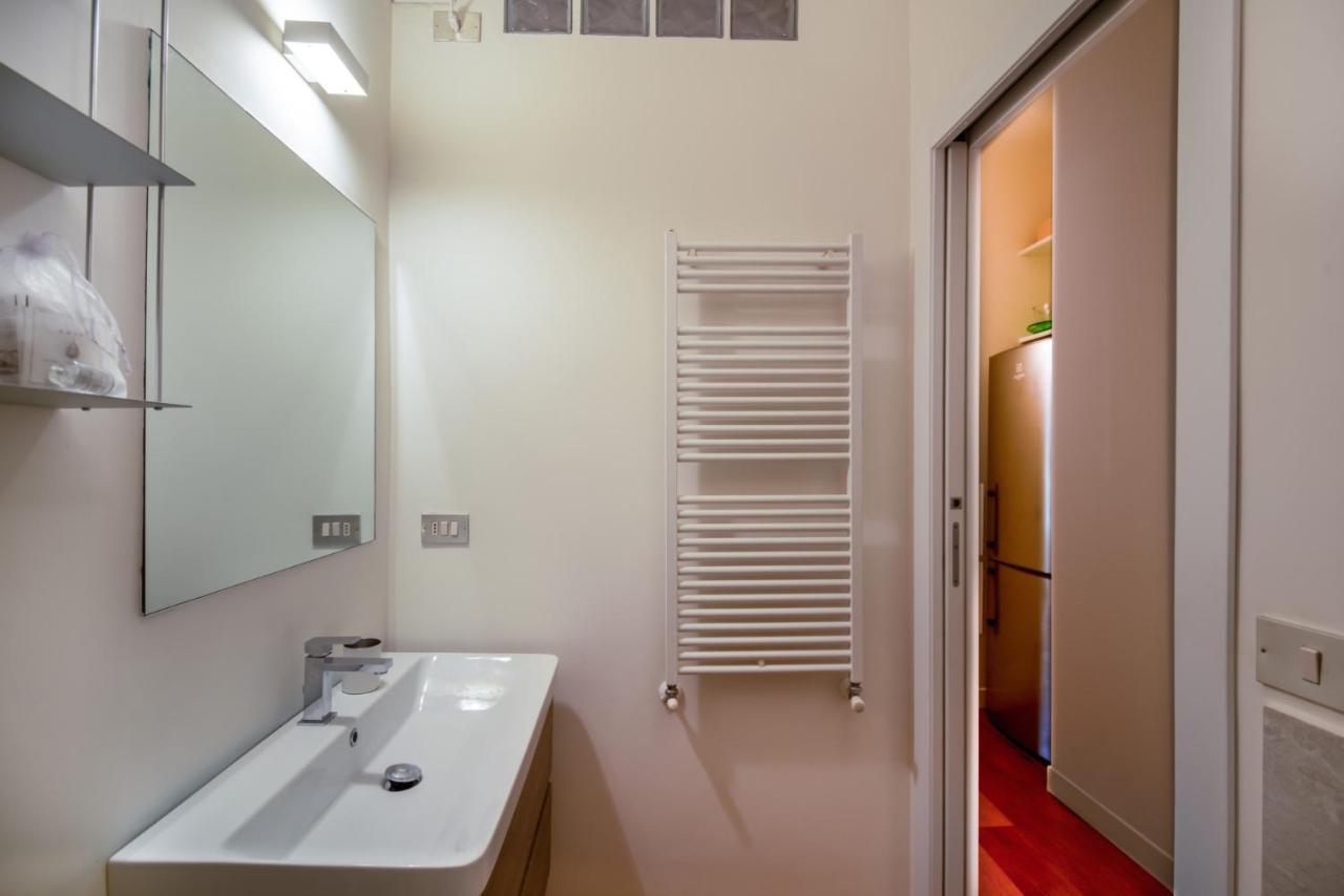 Easylife - Luminoso Bilocale In Zona Garibaldi Apartment มิลาน ภายนอก รูปภาพ